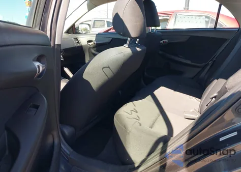 2009 Toyota Corolla S z USA, uszkodzony, nr VIN 1NXBU40E49Z085751